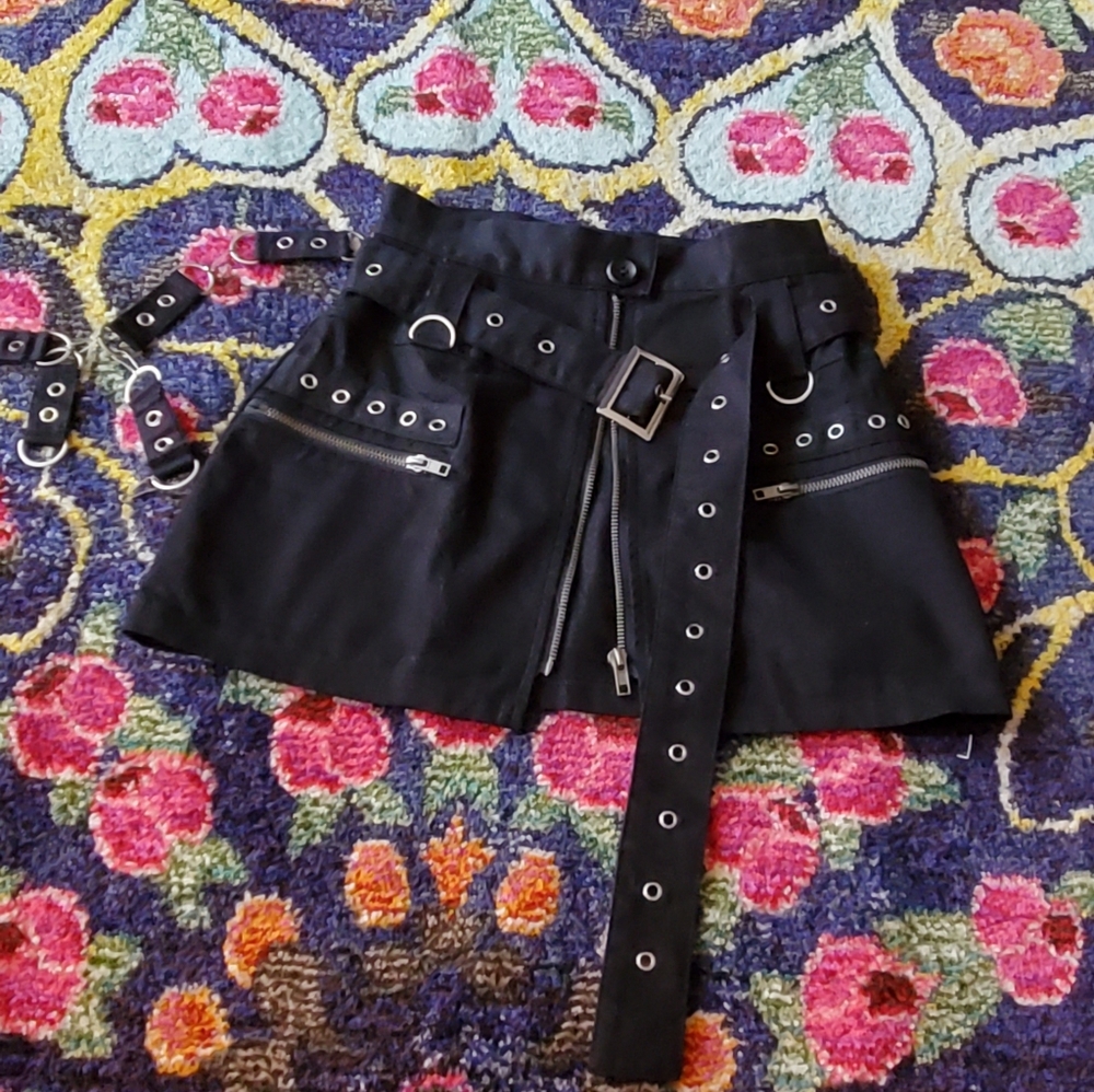 Carmar skirt from LF stores